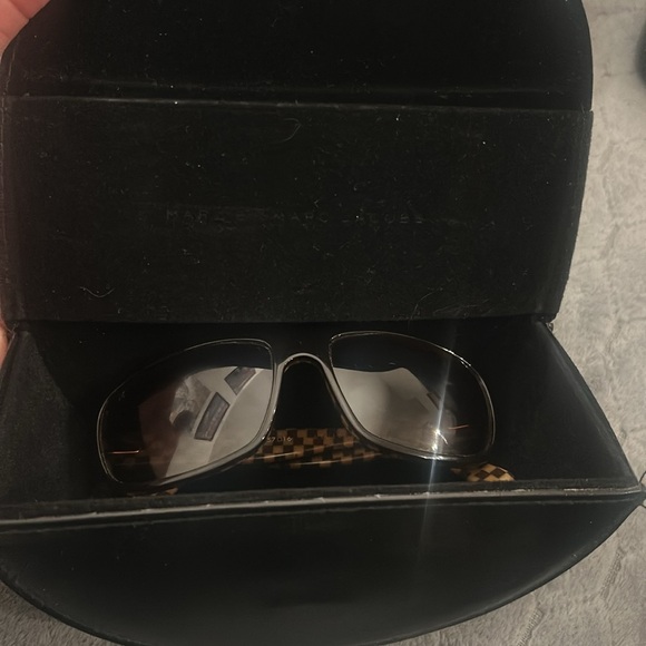 Louis Vuitton Sunglasses - Handmade in France - Picture 11 of 16